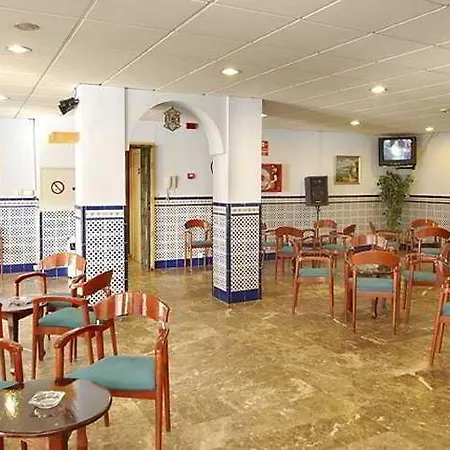 מלון Kross Medina Azahara